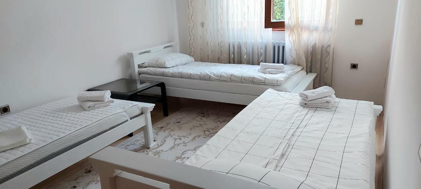 Family Apartment With Garden Σαράγεβο Εξωτερικό φωτογραφία