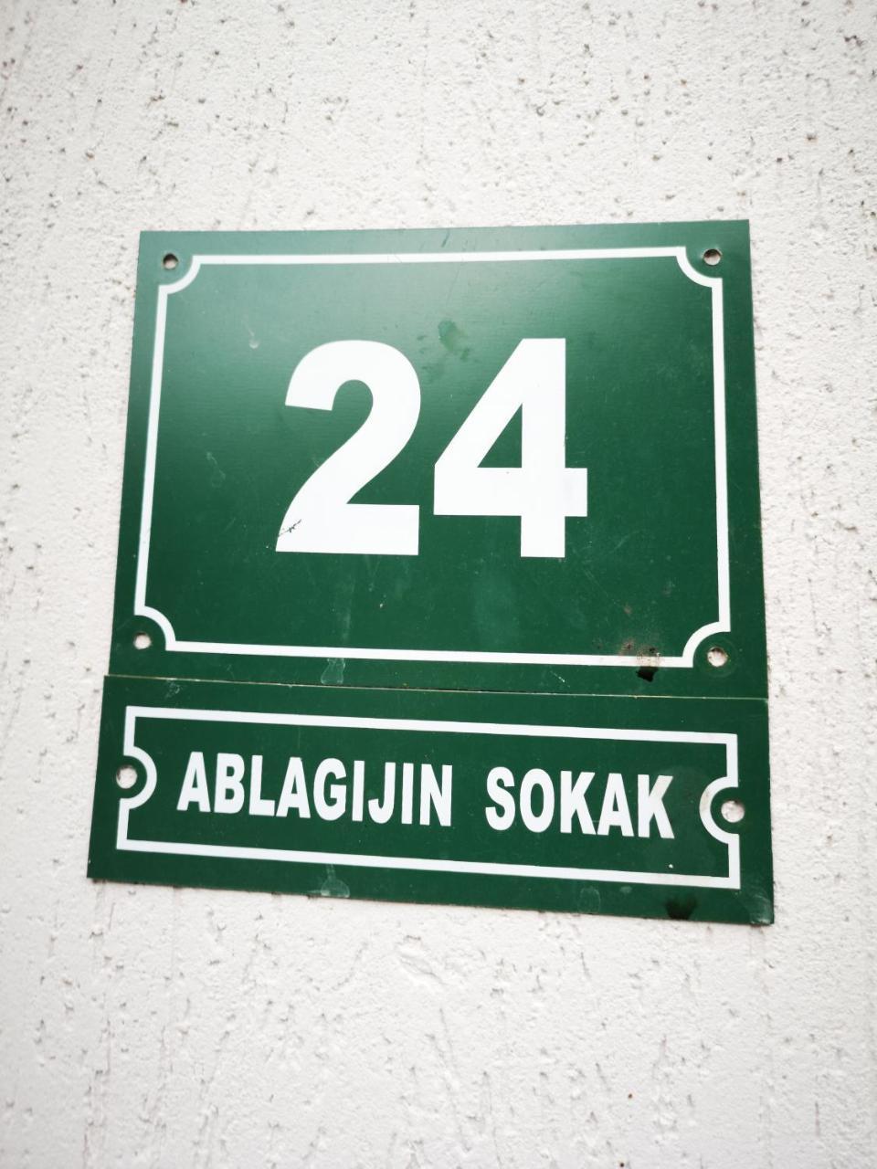 Family Apartment With Garden Σαράγεβο Εξωτερικό φωτογραφία